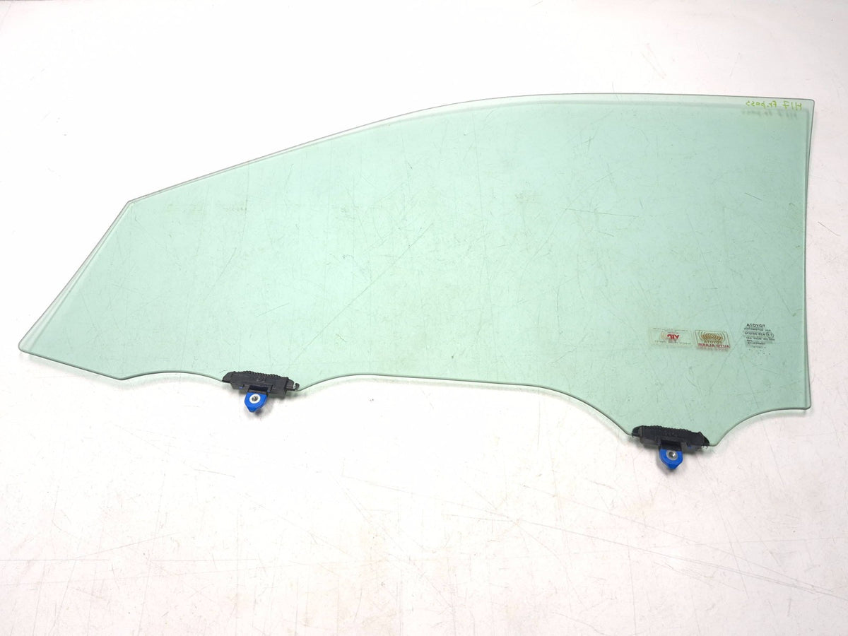 2017 Toyota Highlander Front Door Window Glass Right Passenger Side OEM