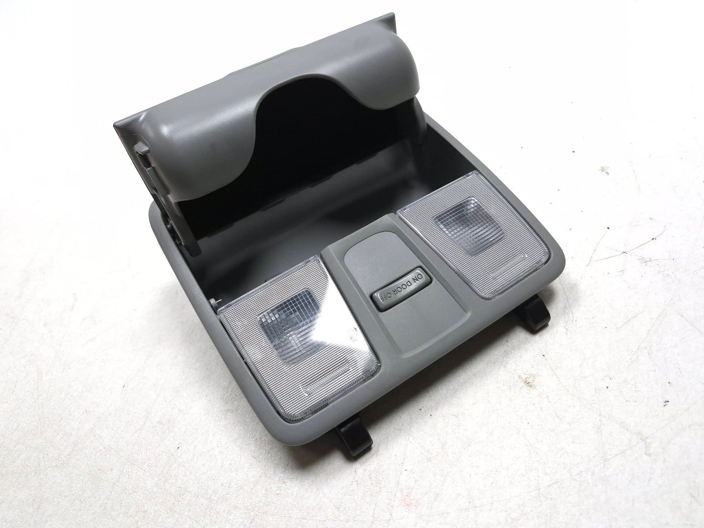 2014 Hyundai Accent Hatchback Overhead Dome Light Console OEM