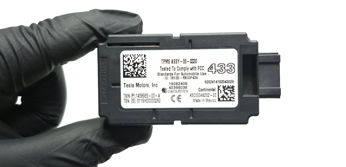 2020 Tesla Model 3 Tpms Tire Pressure Control Module 1458965-00-a OEM