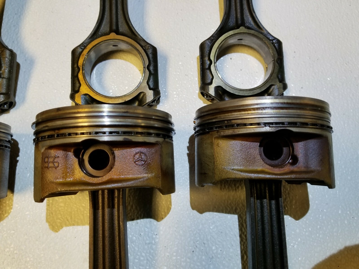 2004 Mercedes CL500 Connecting Rod W/ Piston 8pcs OEM