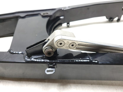 2002 Honda Magna Vf 750c Swing Arm OEM