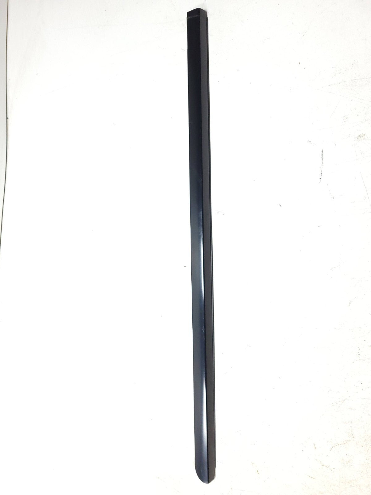 2010 - 2014 Chevrolet Suburban Side Door Window Outer Sealing Strip OEM