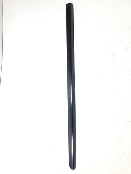 2010 - 2014 Chevrolet Suburban Side Door Window Outer Sealing Strip OEM