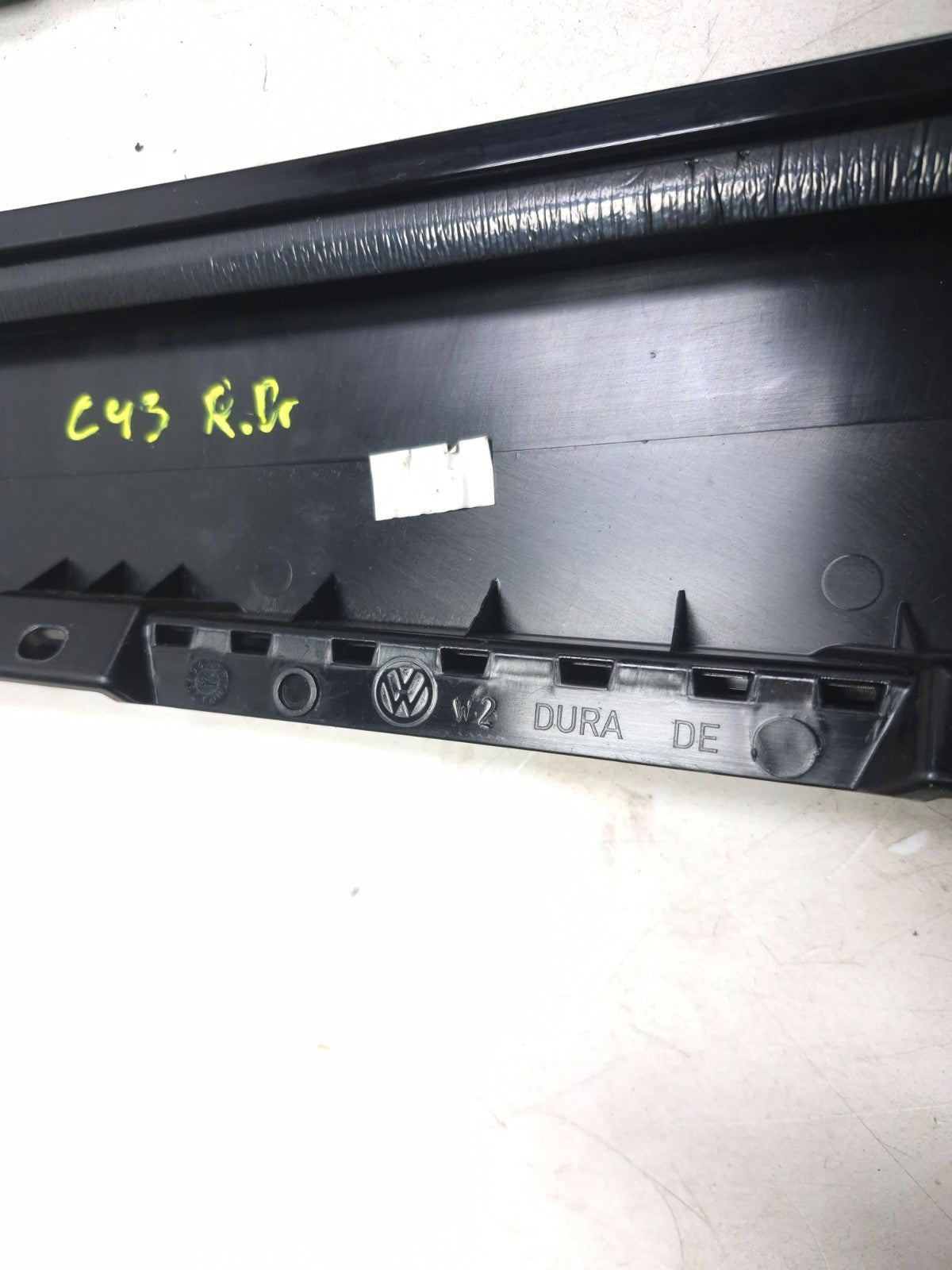 2011 Volkswagen Tiguan Door B Pillar Applique Molding Trim 3pcs OEM