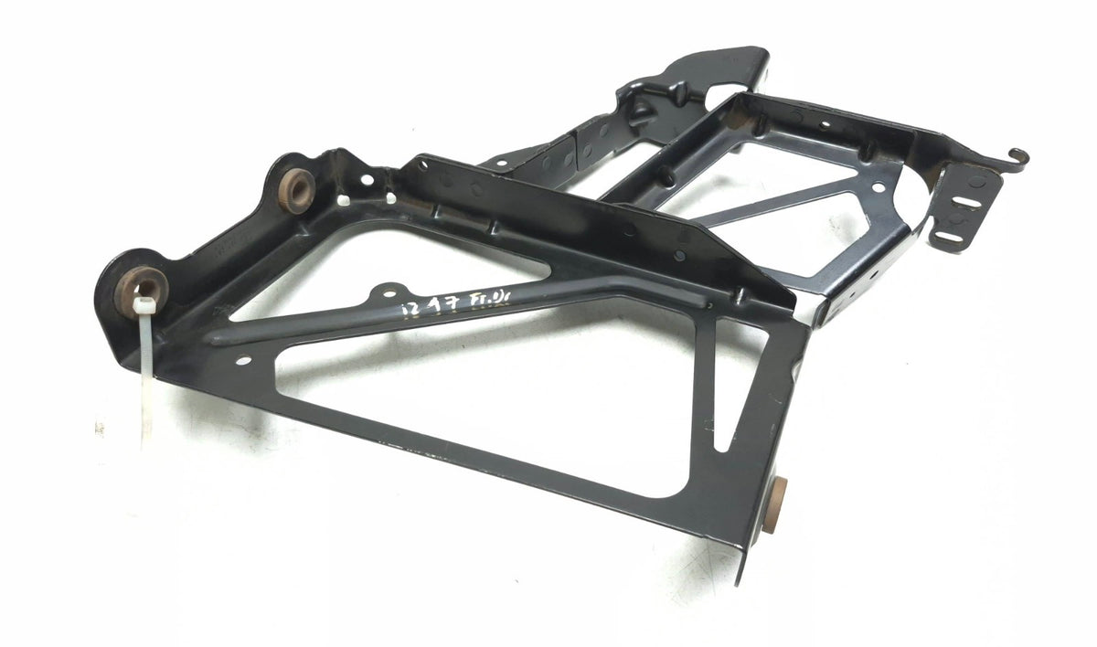 2012 Audi A7 Front Auxiliary Radiator Mount Bracket Driver Side 4g8121261a OEM