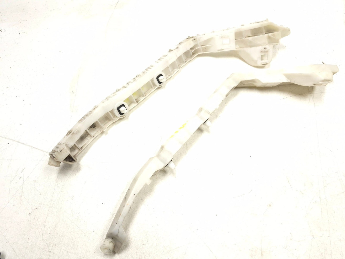 2012 Nissan Leaf Rear Bumper Support Side Bracket Left & Right Pair OEM