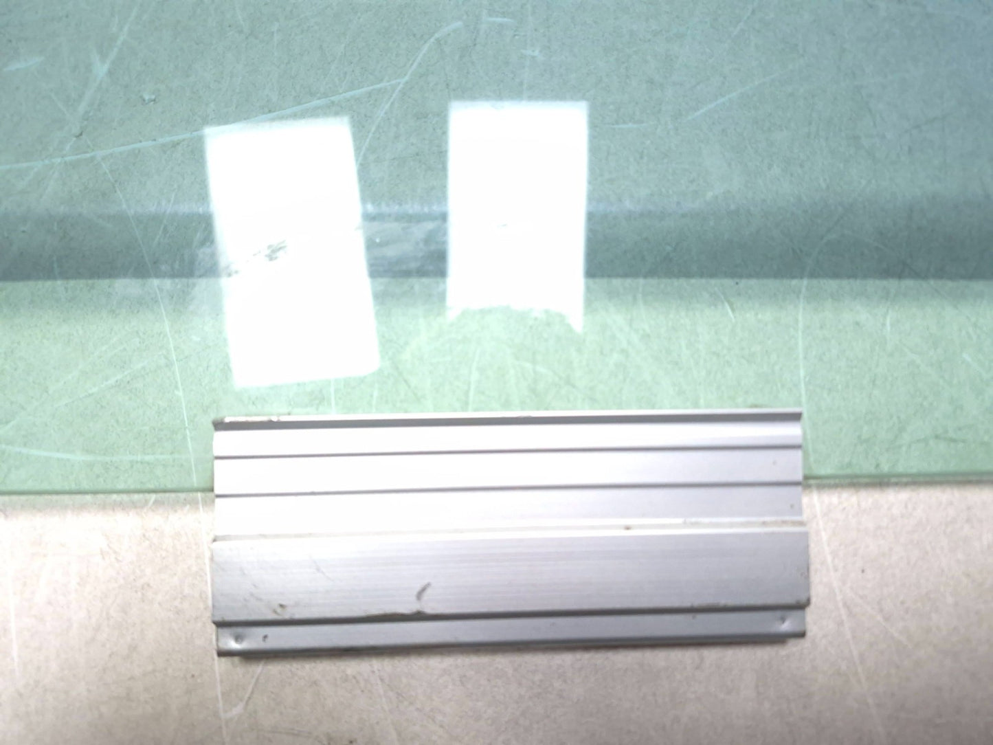 2007 Saab 9-5 Aero Front Passenger Window Glass OEM