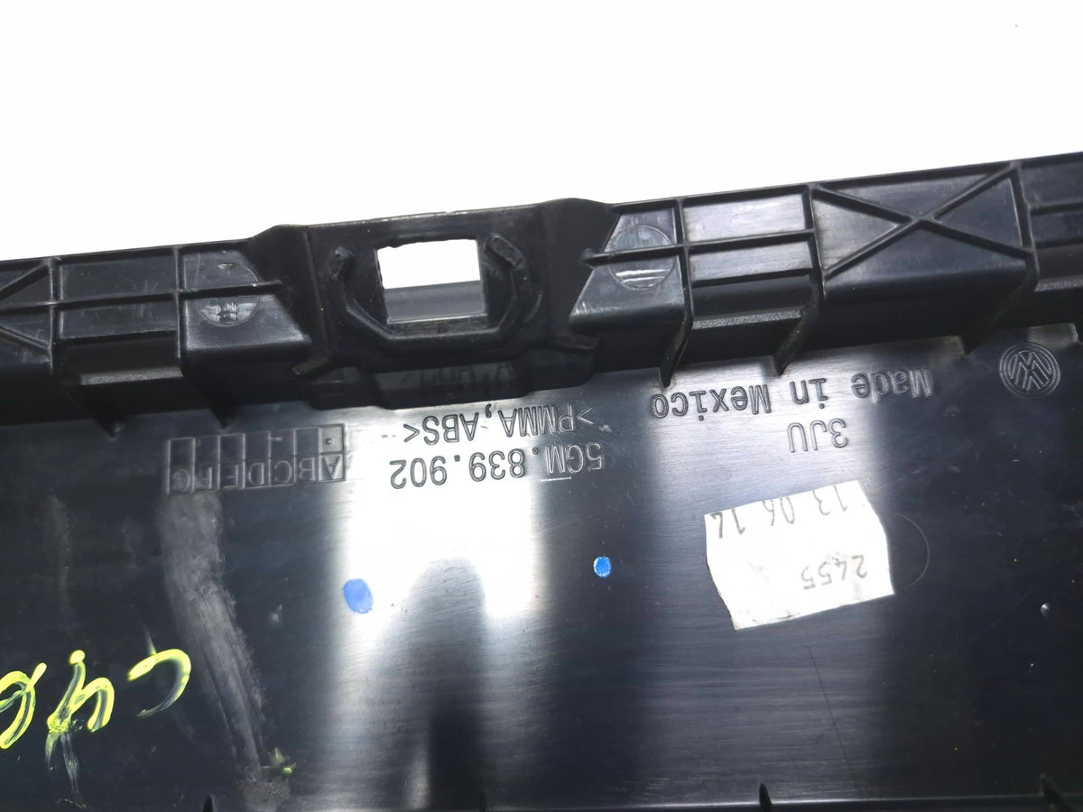 2015 Volkswagen Golf Exterior B Pillar Trim Panel Rear Right & Front Left OEM