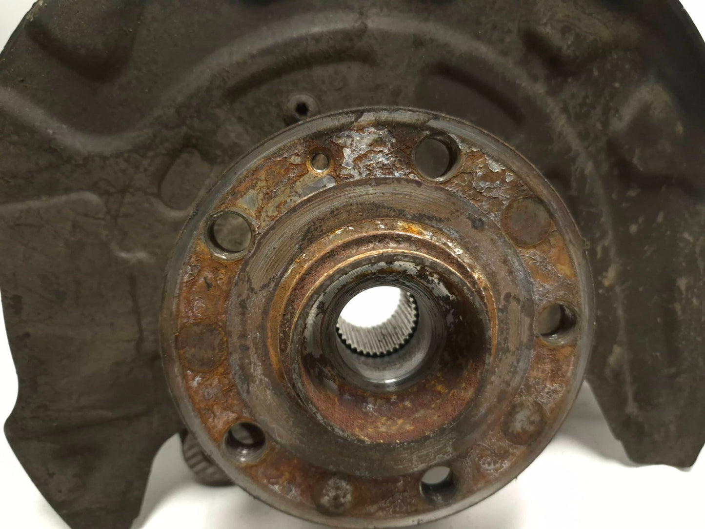 2015 Volkswagen Golf Front Spindle Knuckle Wheel Hub Passenger Side Right OEM