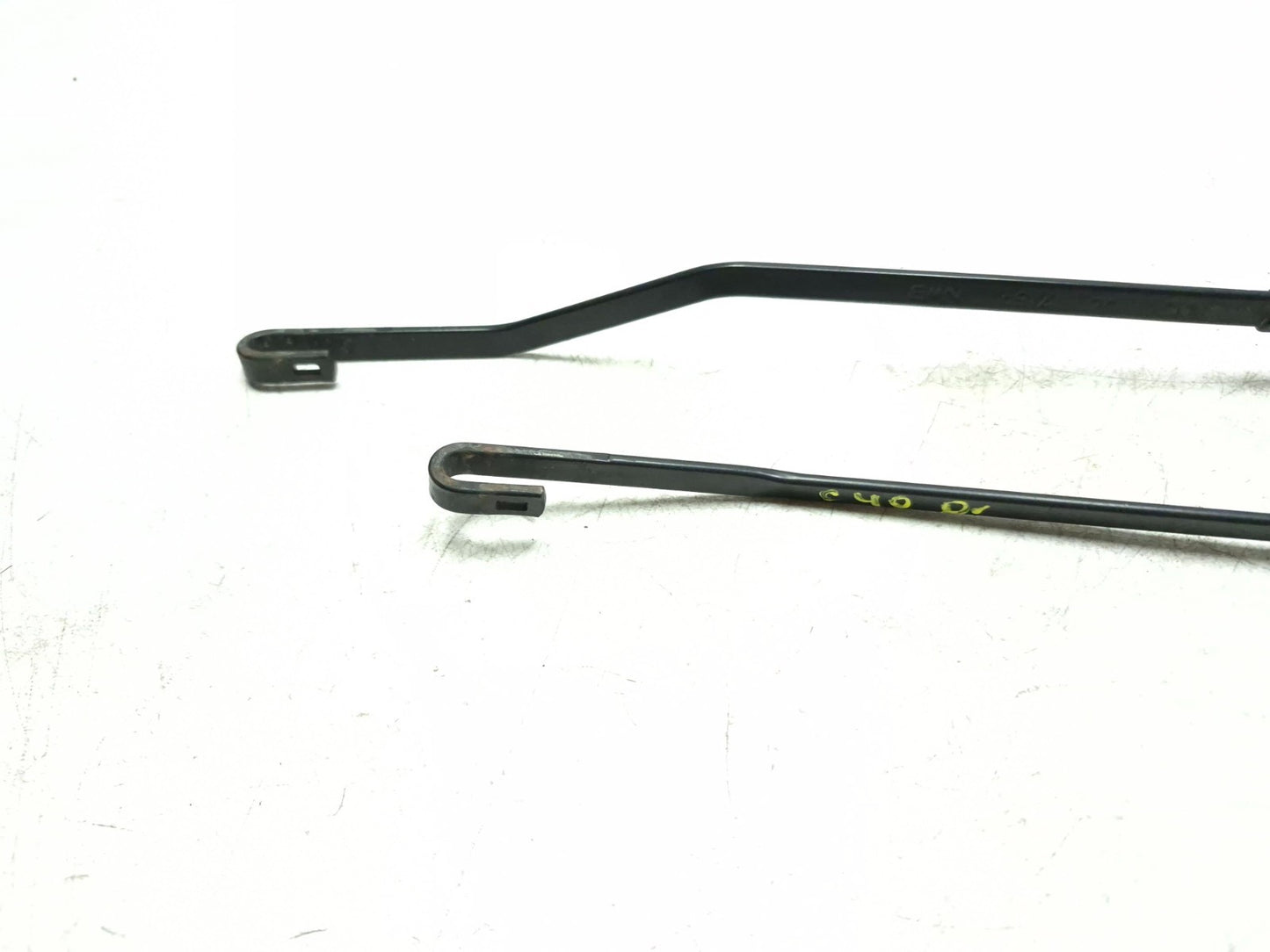 2010 Dodge Caliber Sxt Windshield Wiper Arm Pair OEM