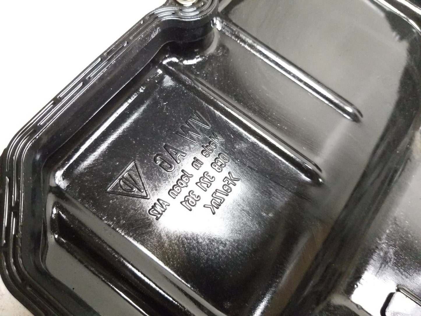 2015 Audi Q7 Transmission Oil Pan OEM