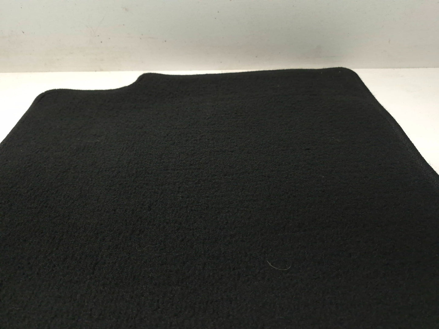 2018 Nissan Altima Floor Mat Carpet Front & Rear 4pcs OEM