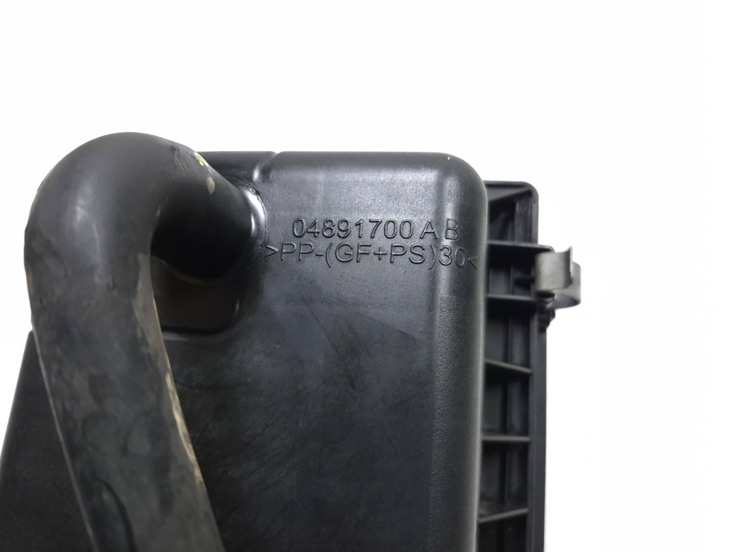 2010 Dodge Caliber Sxt Air Cleaner Housing Box 04891700ab OEM