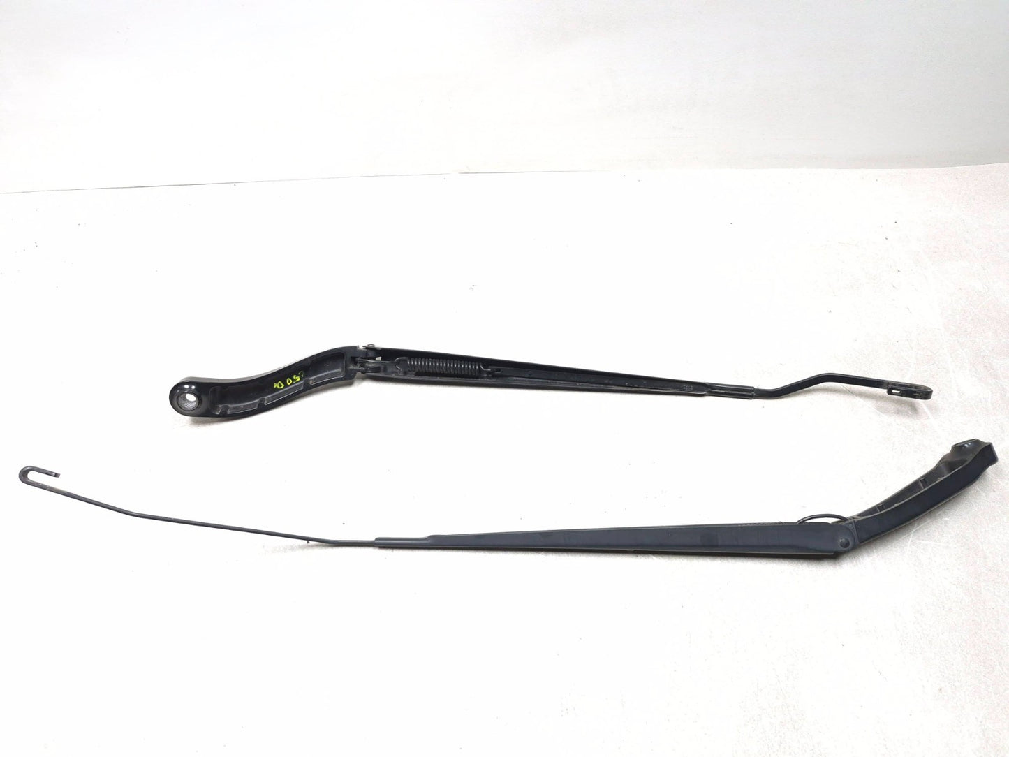 2013 Dodge Grand Caravan Windshield Wiper Arm Pair Oem✅