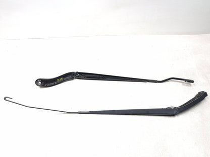 2013 Dodge Grand Caravan Windshield Wiper Arm Pair Oem✅