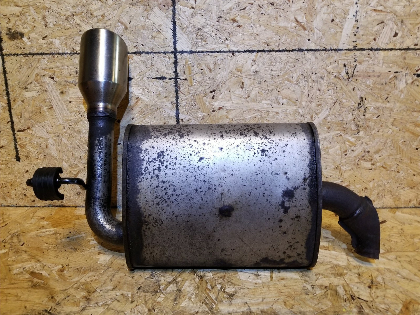 2011 Ford Edge Exhaust Muffler Rear Passenger Side Right OEM