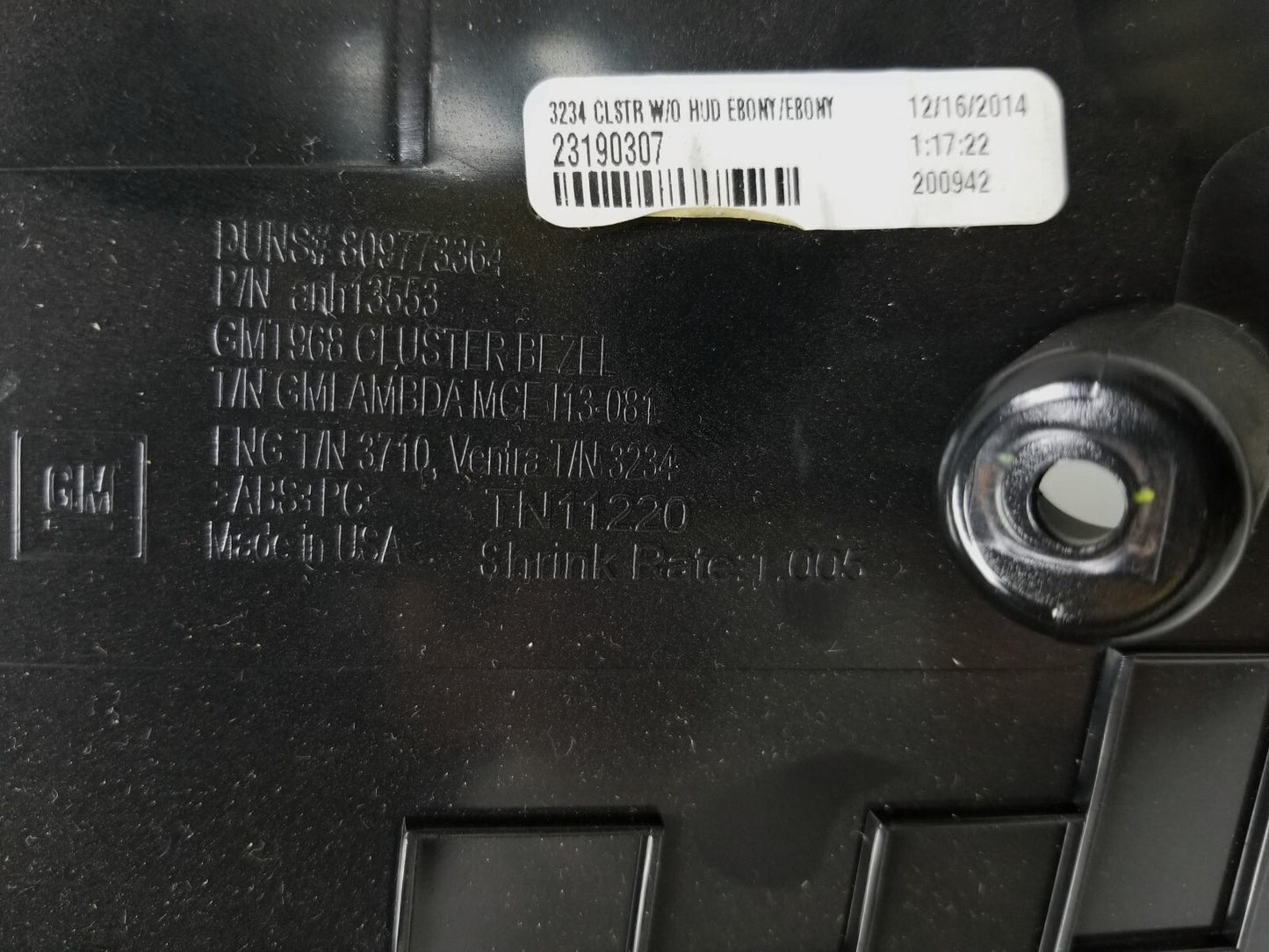 13 14 15 16 GMC Acadia Speedometer Dash Cluster Bezel 22851109 OEM