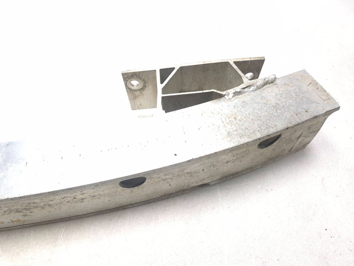 2014 Chevrolet Cruze Rear Bumper Reinforcement Bar 13423587 OEM 23k Miles