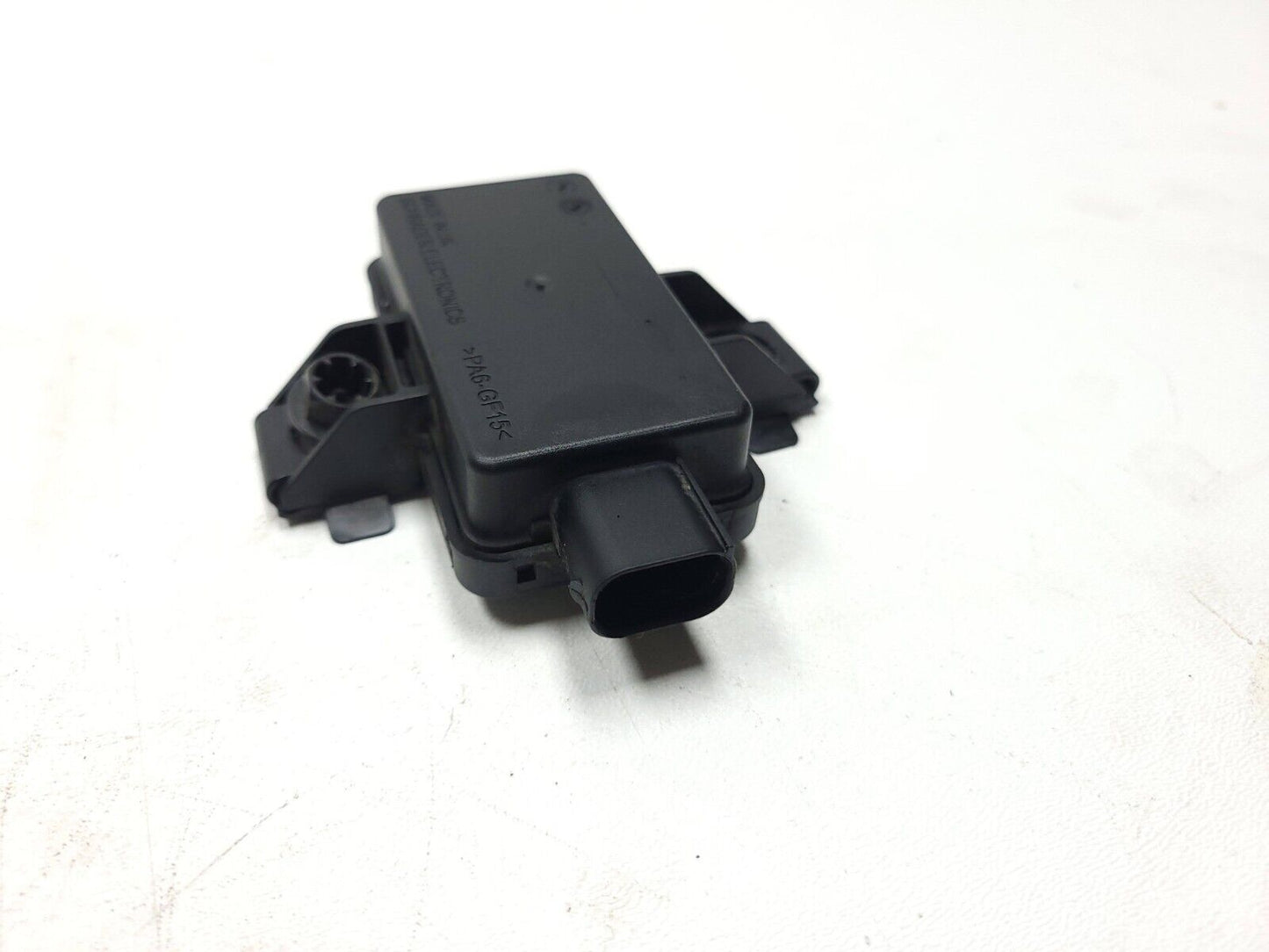 15-20 Mercedes C300 W205 Tmps Tire Pressure Control Module A0009001105 OEM