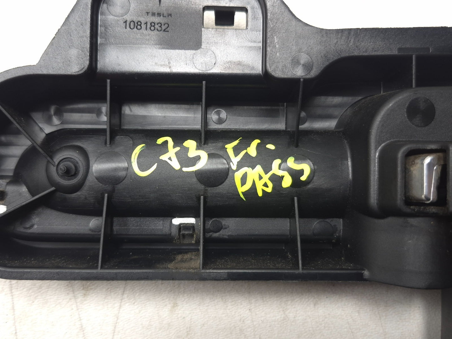 2019 Tesla Model 3 Front Exterior Door Handle Passenger Side Right OEM