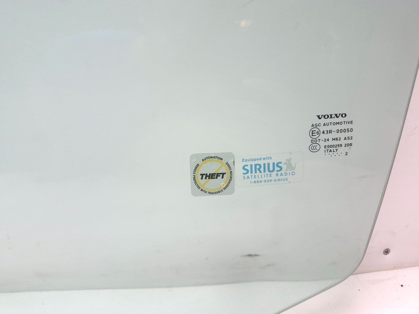 2012 Volvo C30 Front Left Driver Door Window Glass OEM