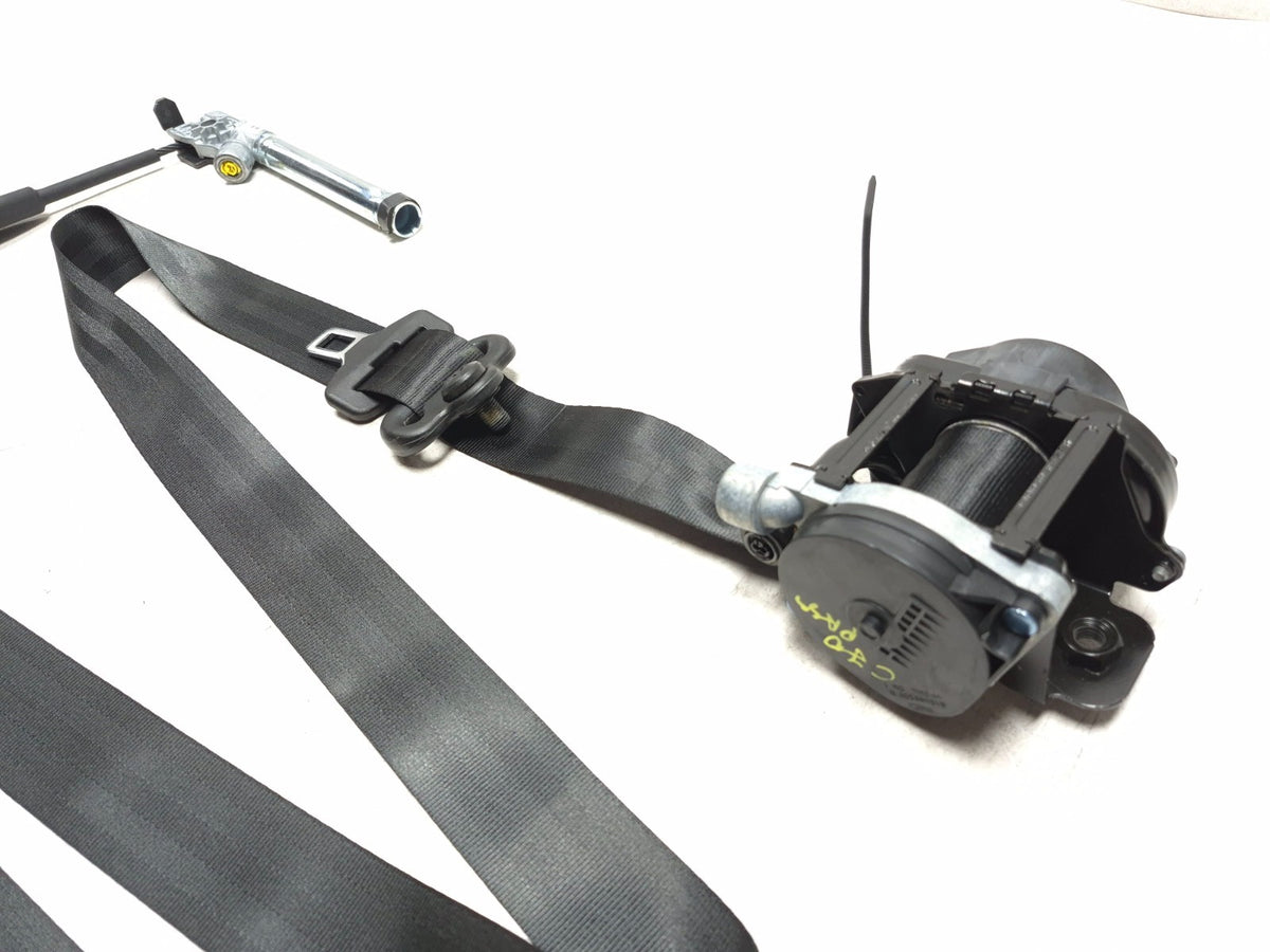 2017 Ford Focus Front Right Passenger Seat Belt Retractor OEM