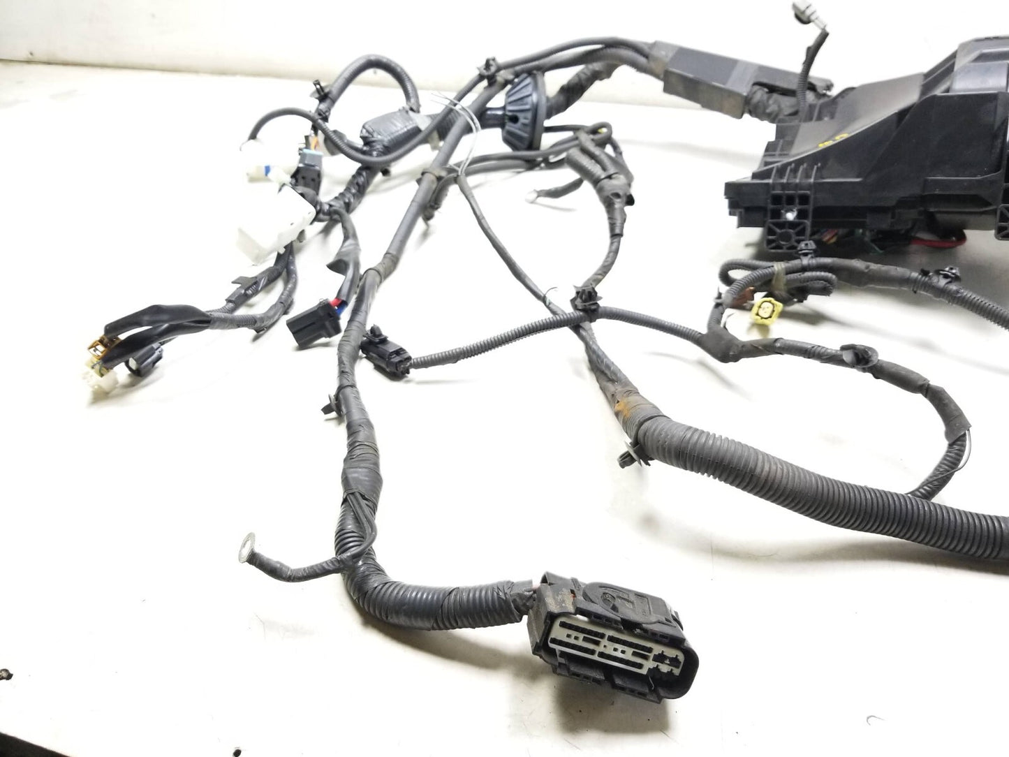 2012 Nissan Rogue Main Fuse Box Wire Harness OEM ✅