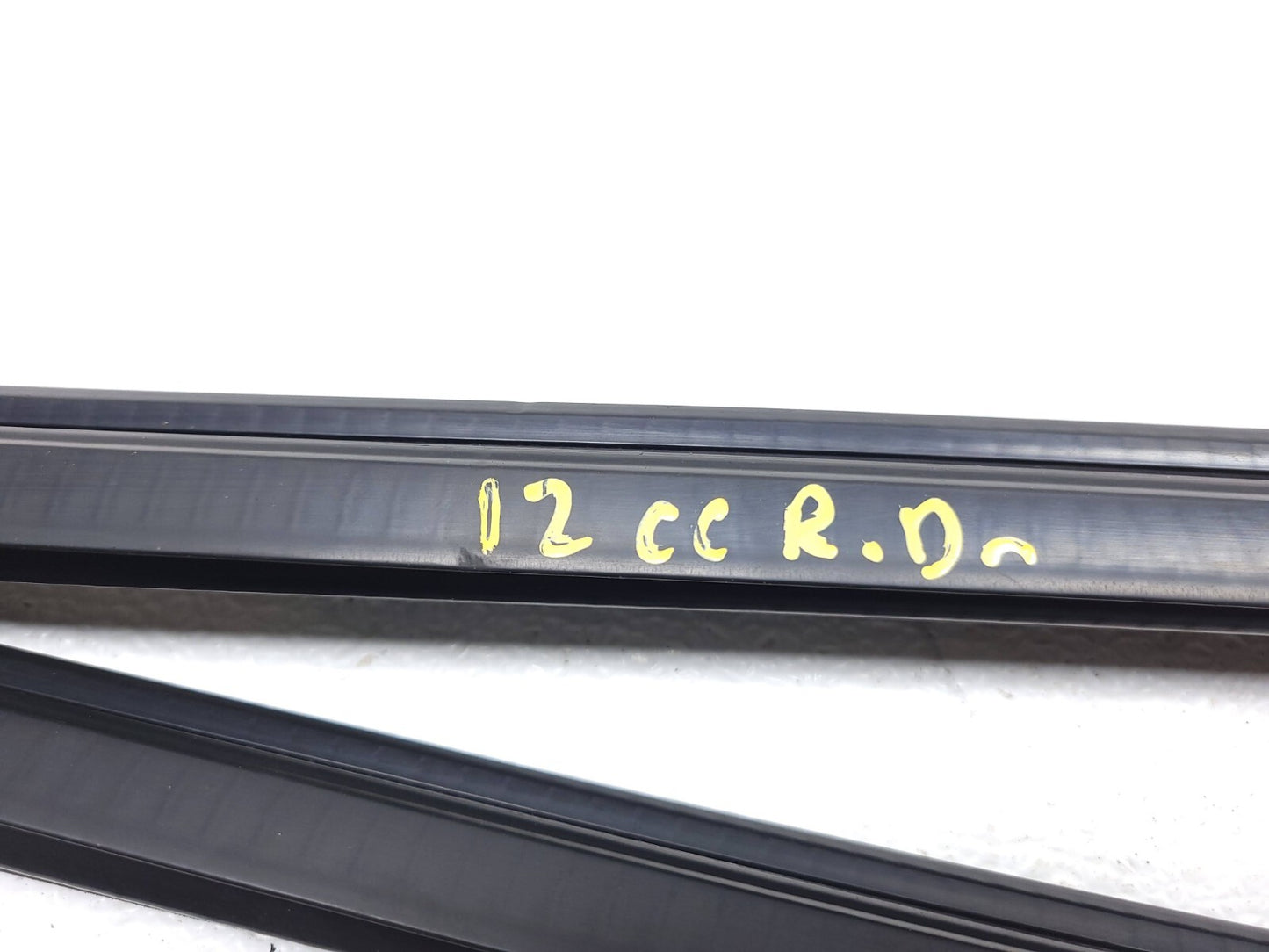 202 Volkswagen Cc Door Window Weatherstrip Seal 4pcs OEM