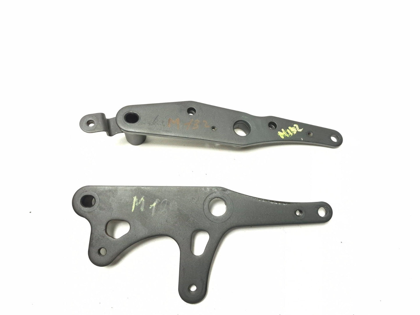 2019 Kawasaki Ninja Ex400 Bracket Swingarm Left & Right Pair OEM