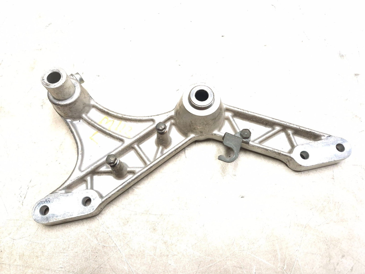 2002 Suzuki V-strom 1000 Dl1000 Engine Mount Bracket Left & Right OEM
