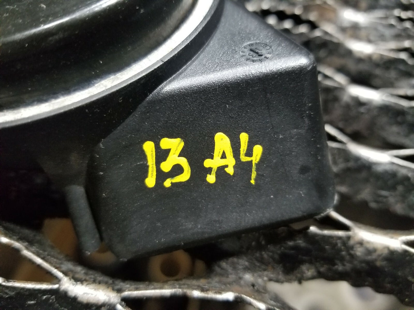 12 13 14 15 Audi A4 2.0l Left High Pitch Note Tone Signal Siren Horn OEM