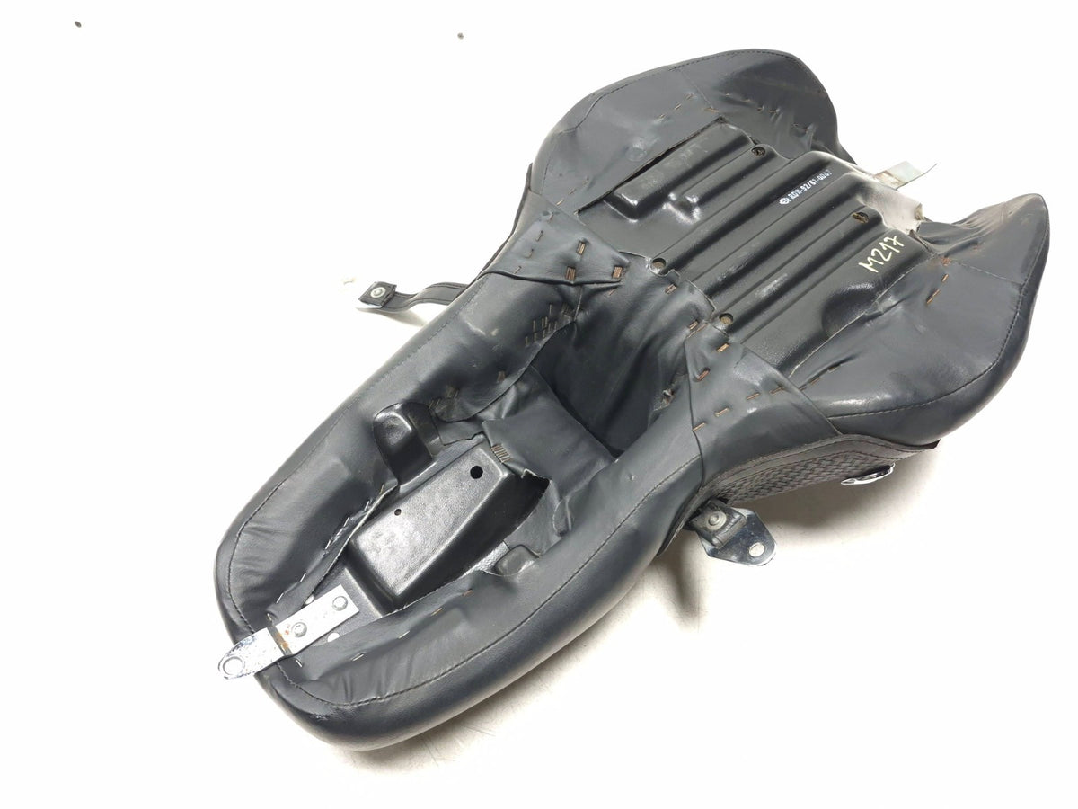 1998-2007 Harley Road King Classic Seat Saddle OEM 52329-98a