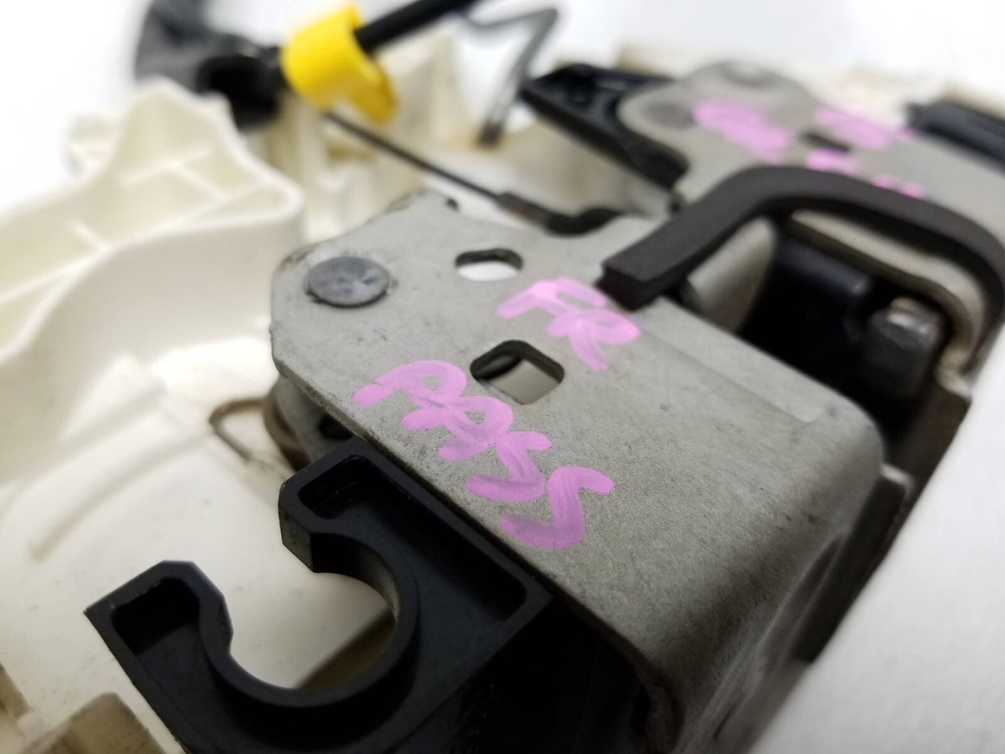 2015 Jeep Grand Cherokee Front Right Door Lock Latch Actuator OEM