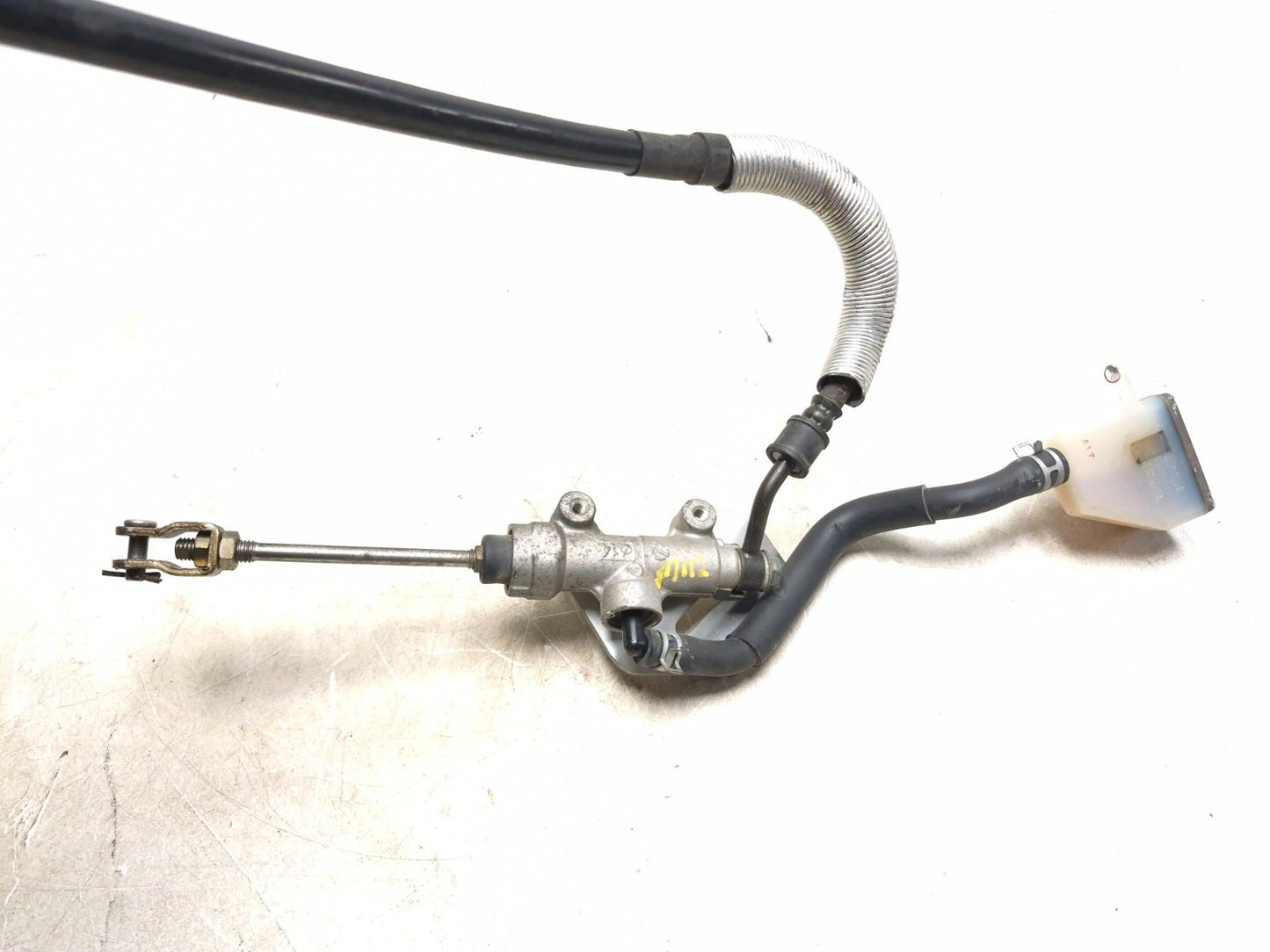 2002 Suzuki V-strom 1000 Dl1000 Rear Brake Master Cylinder OEM