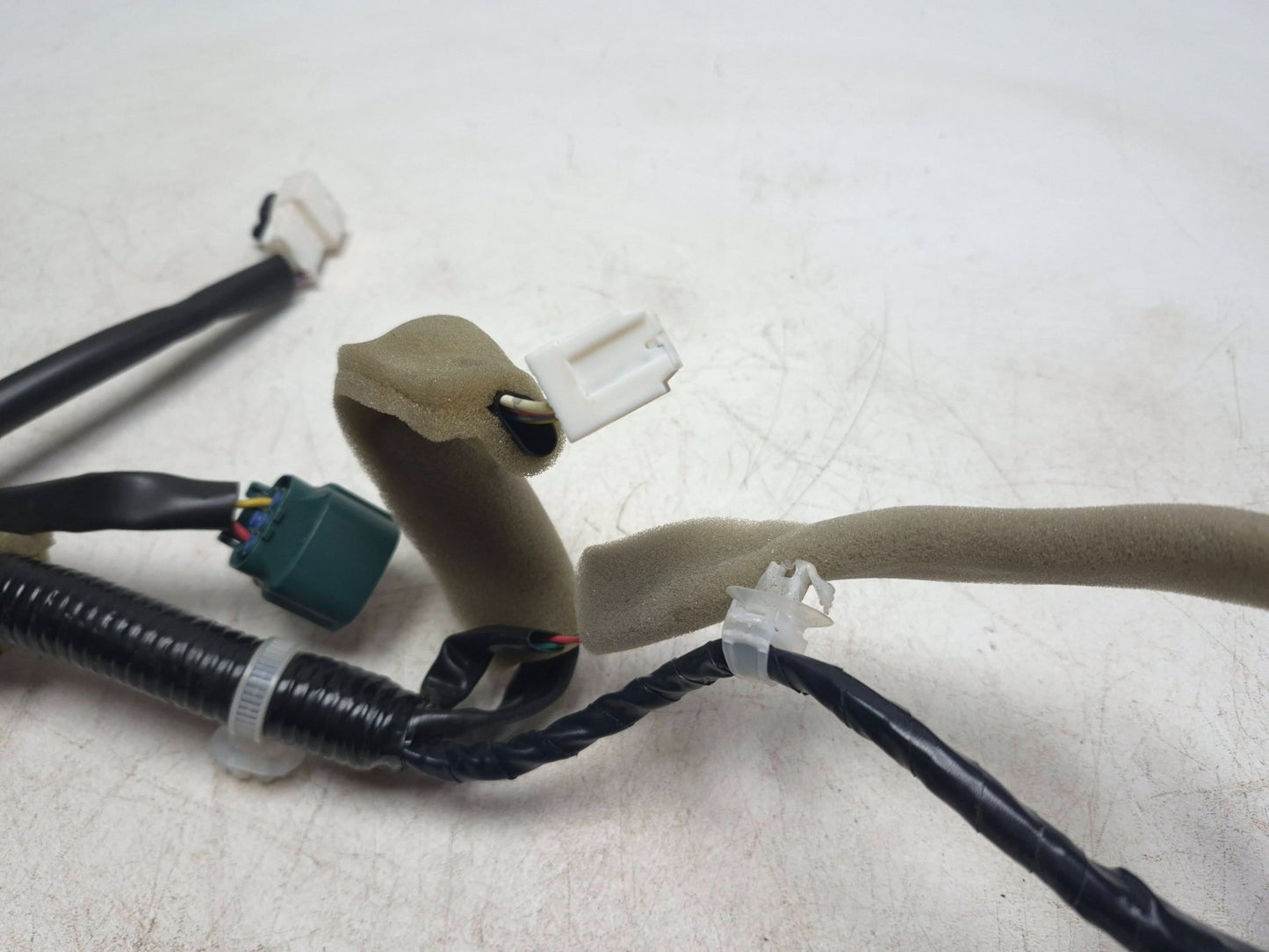 2015 Nissan Juke Door Wire Wiring Harness Front Passenger Side Right OEM