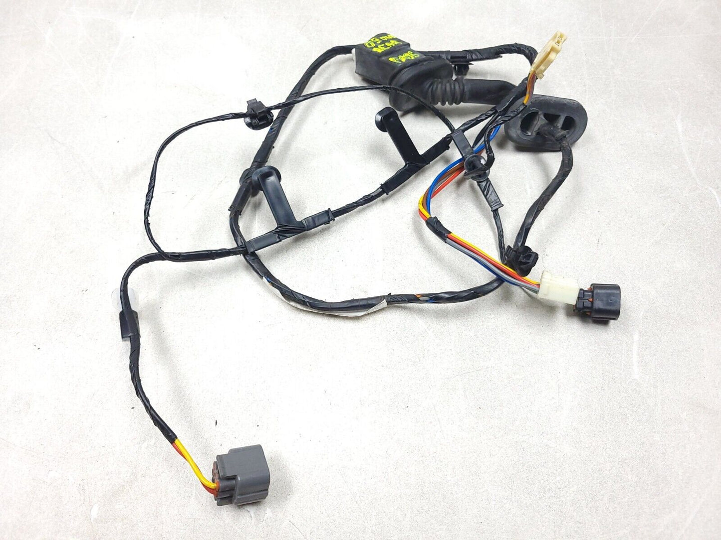 07 - 10 Mitsubishi Outlander Door Wire Harness Rear Passenger Side Right OEM