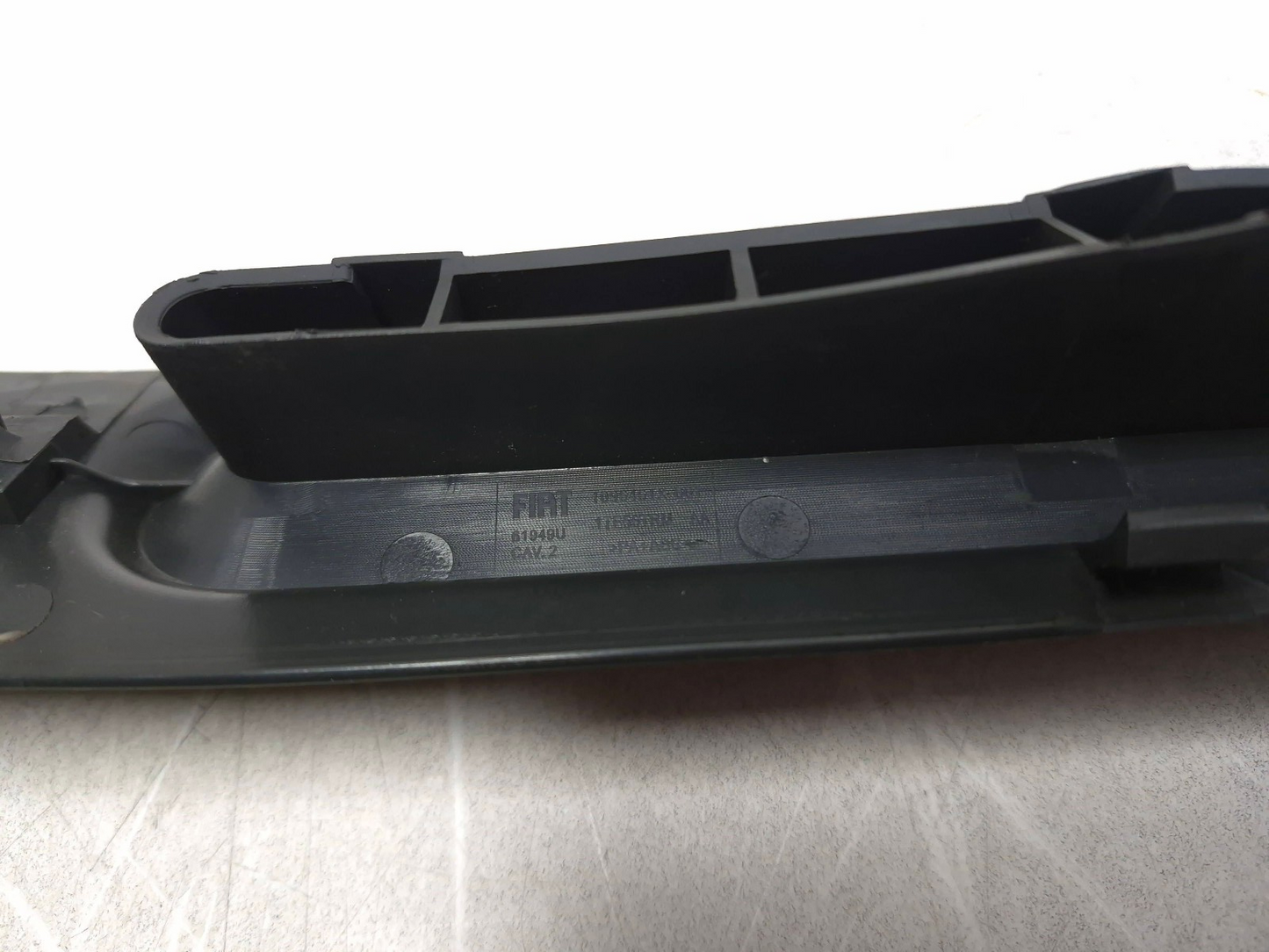 2013 Fiat 500 Turbo Dash Defroster Vent Grille Trim Panel OEM