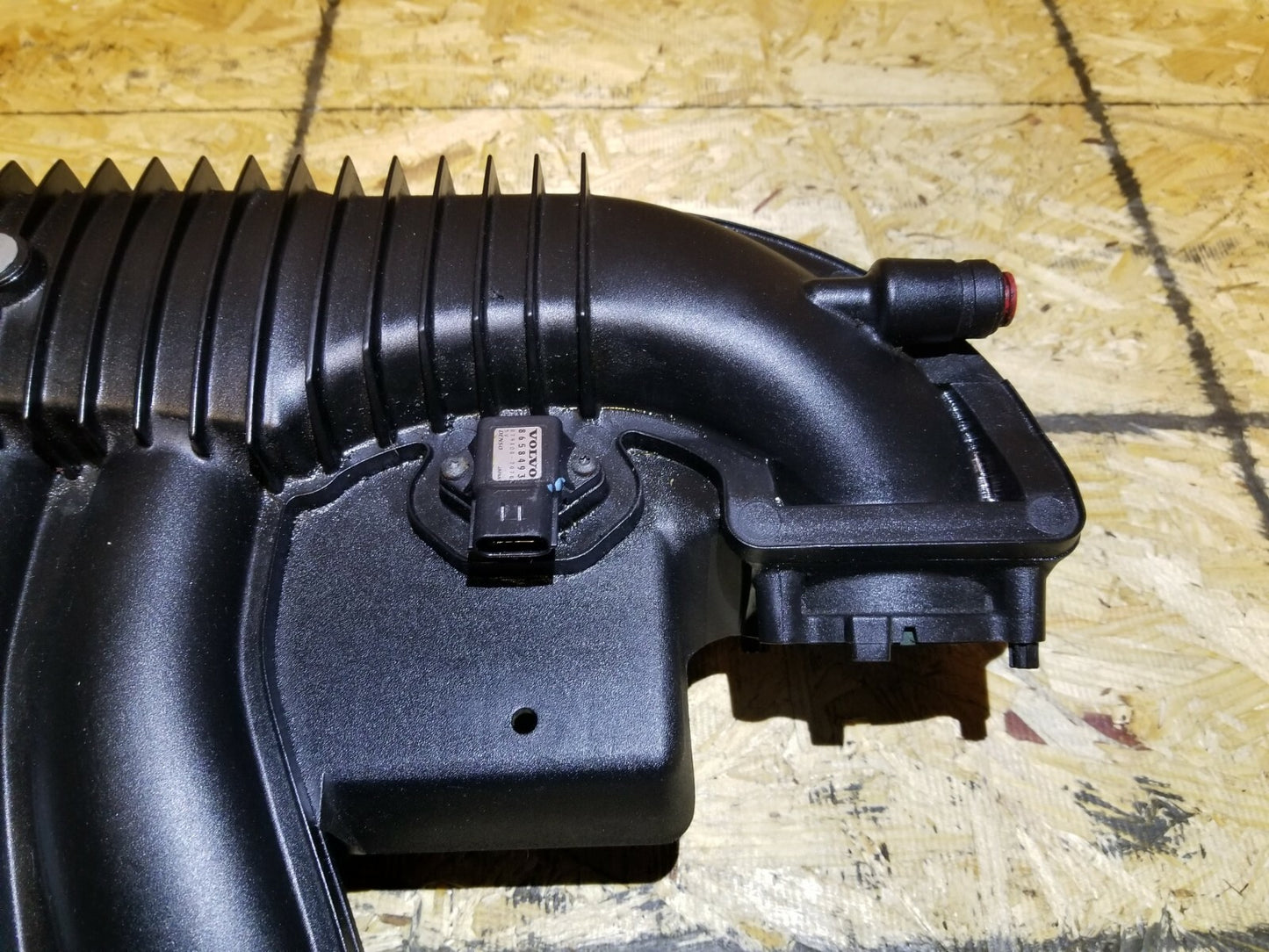 2007 Volvo S40 2.4l Upper Intake Manifold OEM