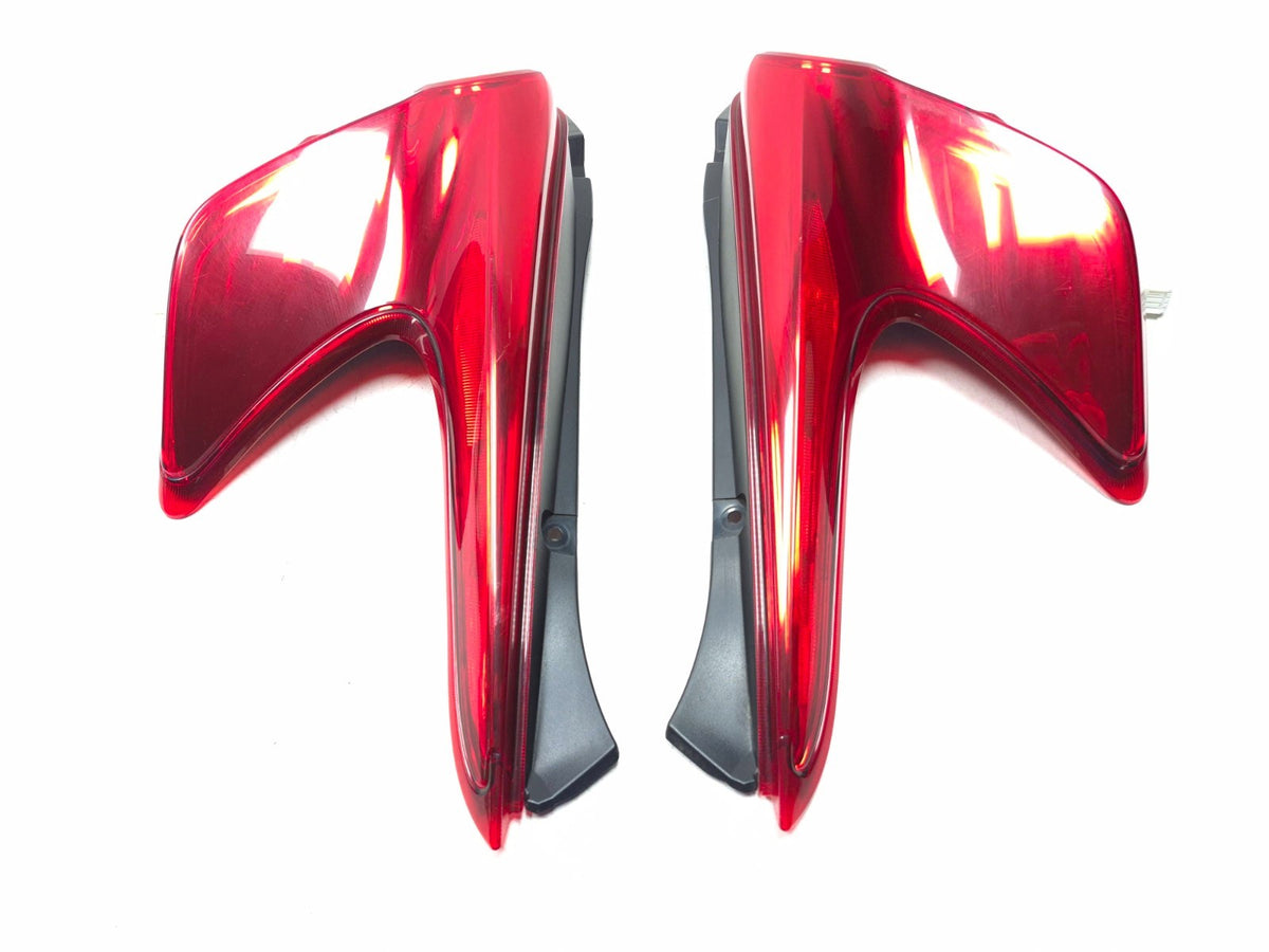 2011-2014 Nissan Juke Rear Tail Light Left & Right OEM