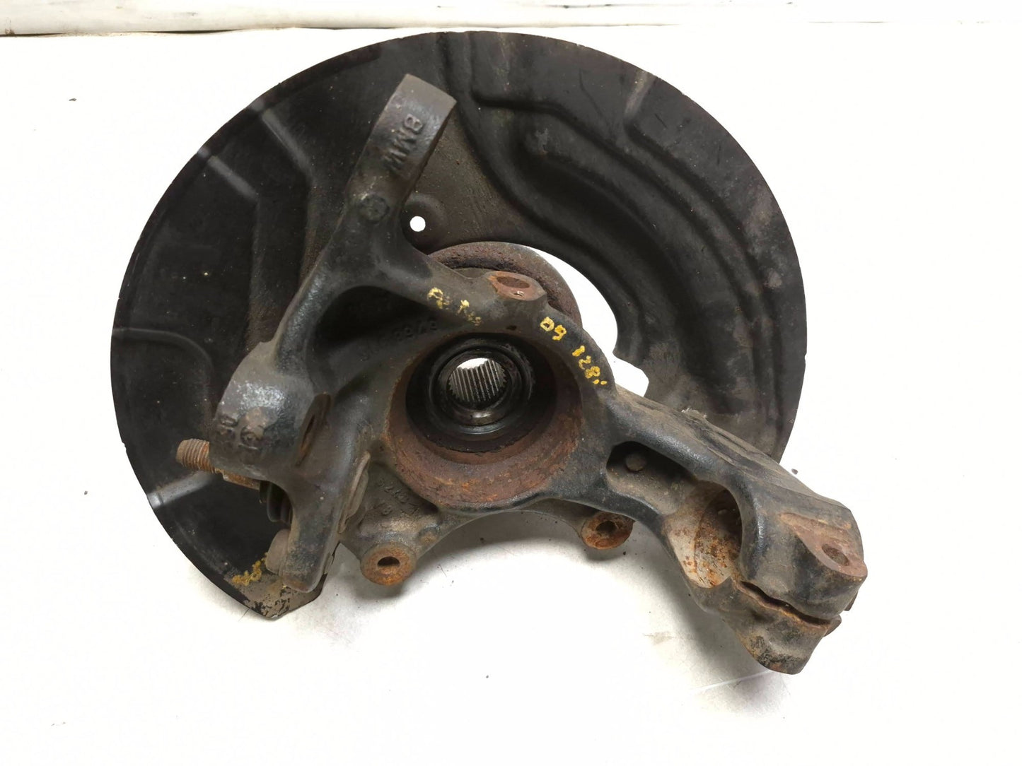 2011 BMW E90 328xi Front Spindle Knuckle Right Passenger Side AWD OEM