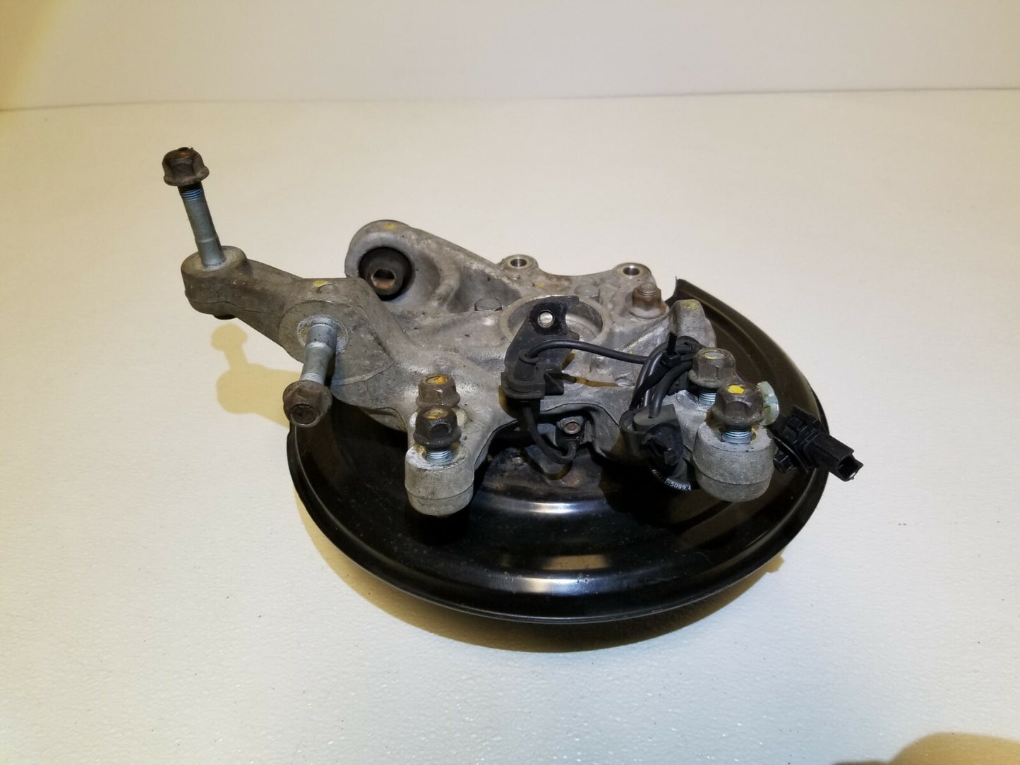 2012 Honda Odyssey Rear Spindle Knuckle Wheel Hub Left Driver Side OEM