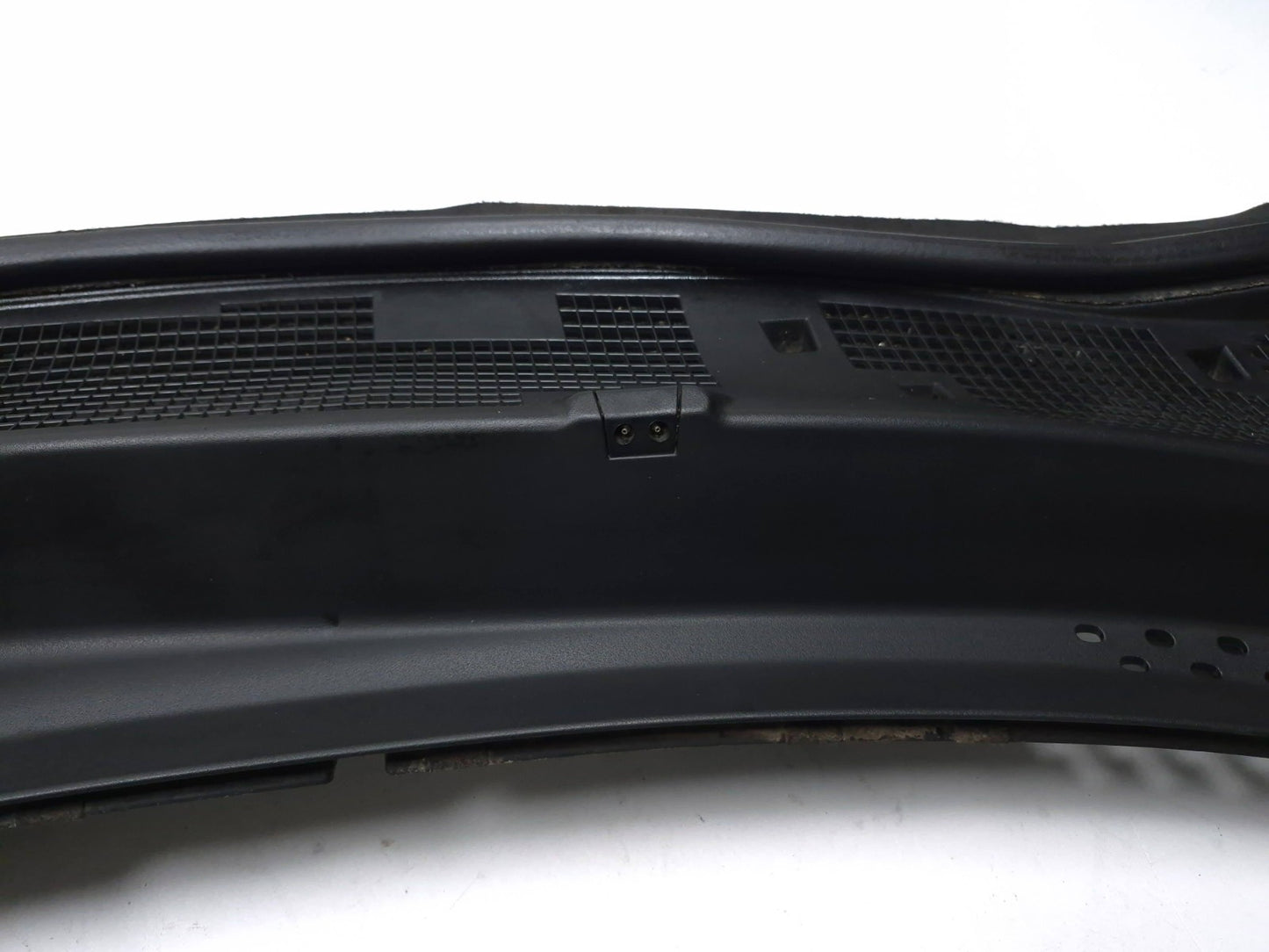 2011 Nissan Juke Windshield Wiper Motor Cover Cowl OEM