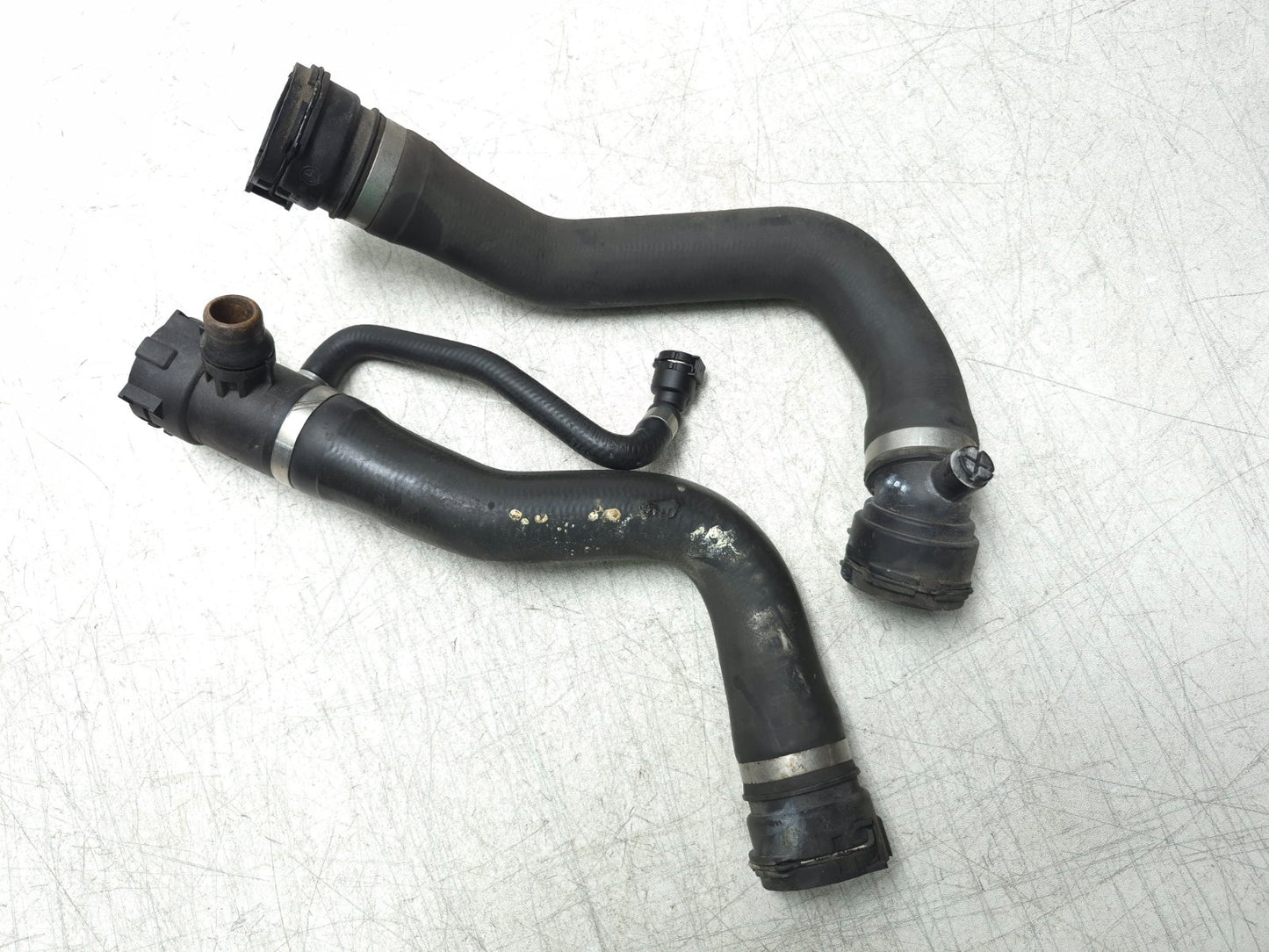 2013 BMW 328i F30 Radiator Coolant Hose Pipe 2pcs OEM