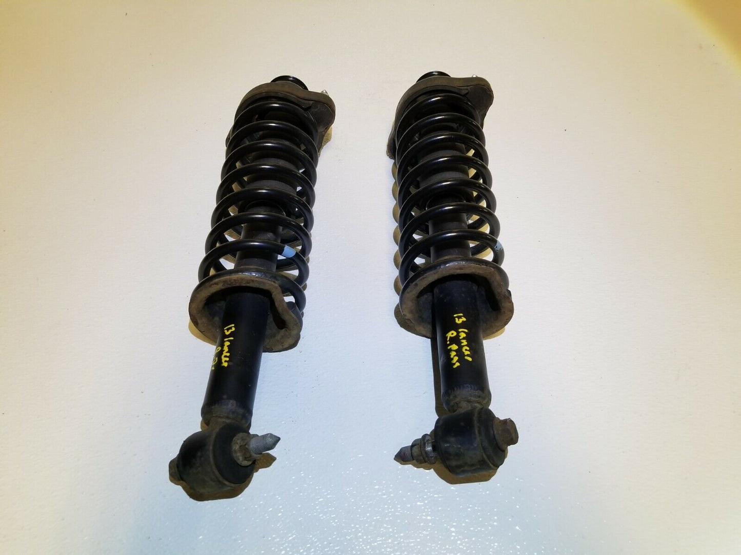 10 11 12 13 14 15 Mitsubishi Lancer 2.0l Rear Shock Strut Lh & Rh 2pcs OEM 56k