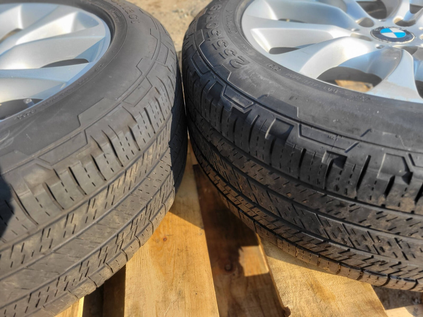 2014 BMW X5 F15 Wheel Rim 19x9j & Tire 255/50r19 Continental. 2 Wheels
