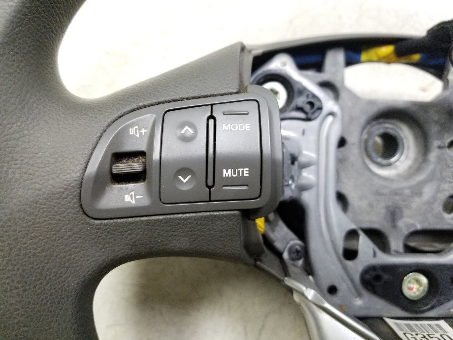 2011 - 2013 Kia Sportage Front Center Console Shifter Trim & Cup Holder OEM