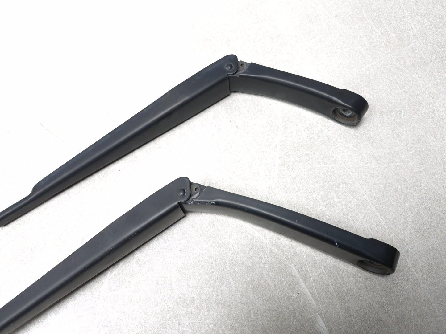 2015 Volkswagen Golf Windshield Wiper Arm Front Left & Right OEM