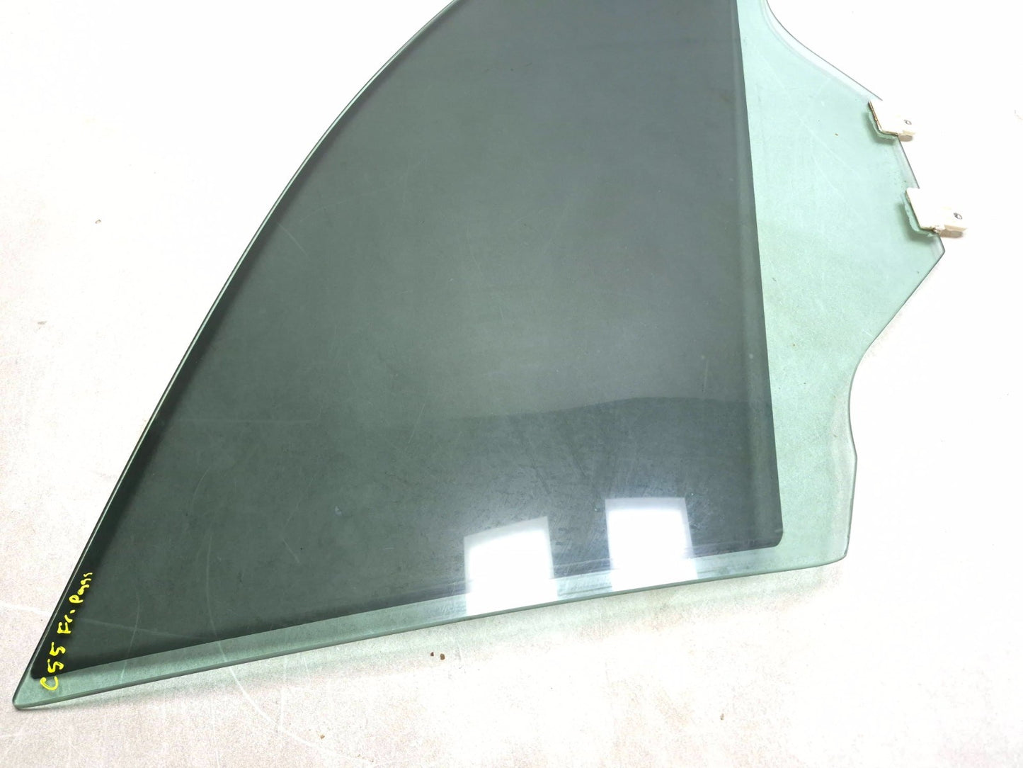 2018 Nissan Altima Front Door Window Glass Passenger Side Right OEM