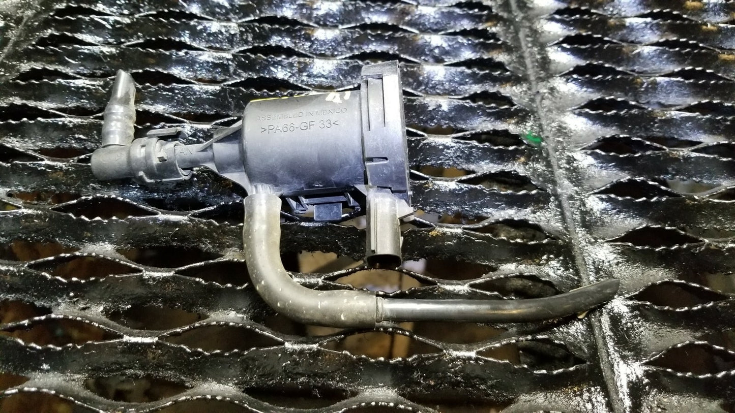 12 13 14  Jeep Patriot Fuel Vapor Canister Purge Valve OEM 50k