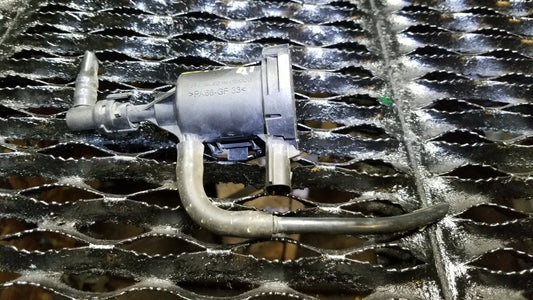 12 13 14  Jeep Patriot Fuel Vapor Canister Purge Valve OEM 50k